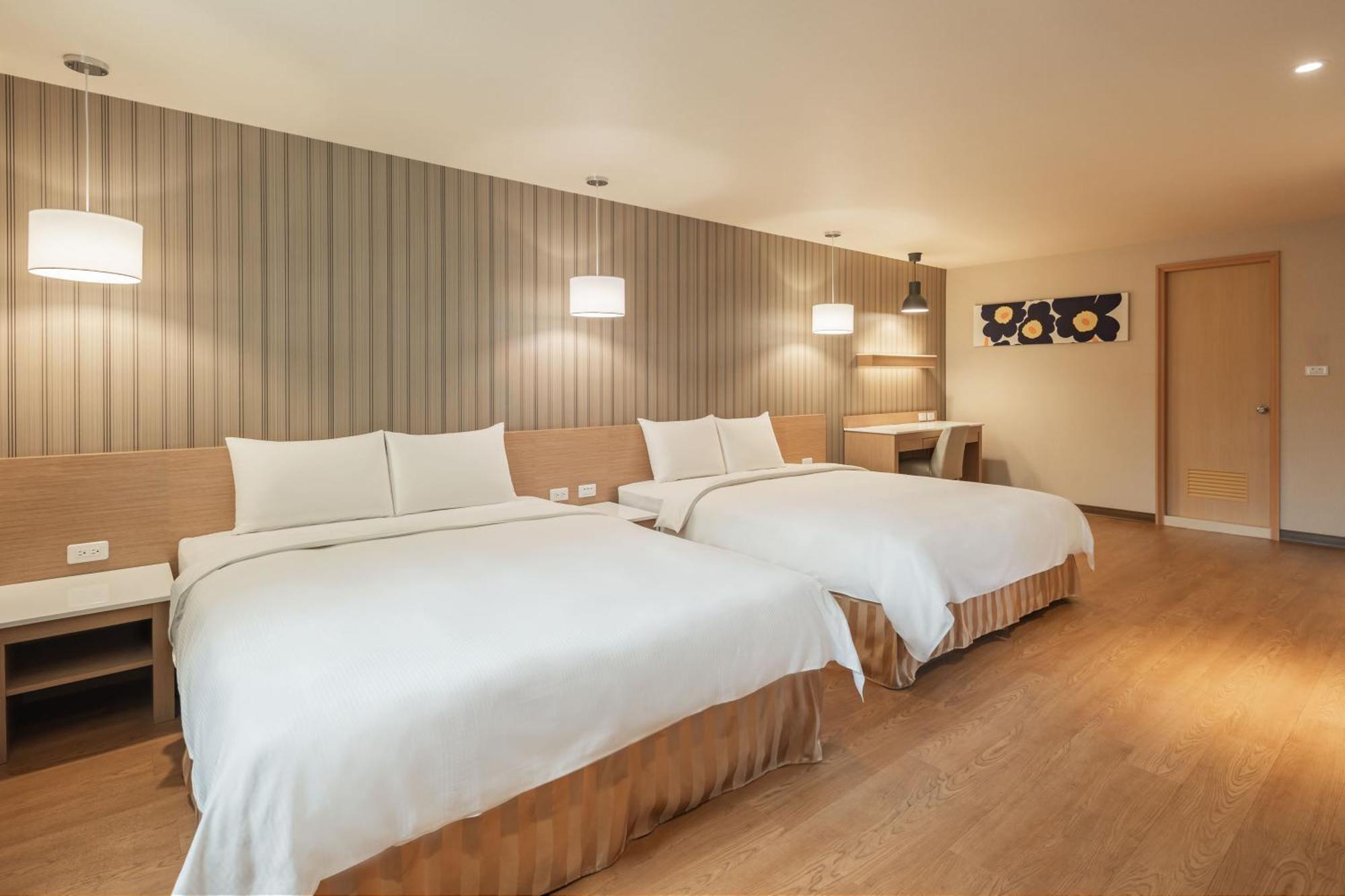 Kindness Hotel-Jue Ming Kaohsiung Kamer foto