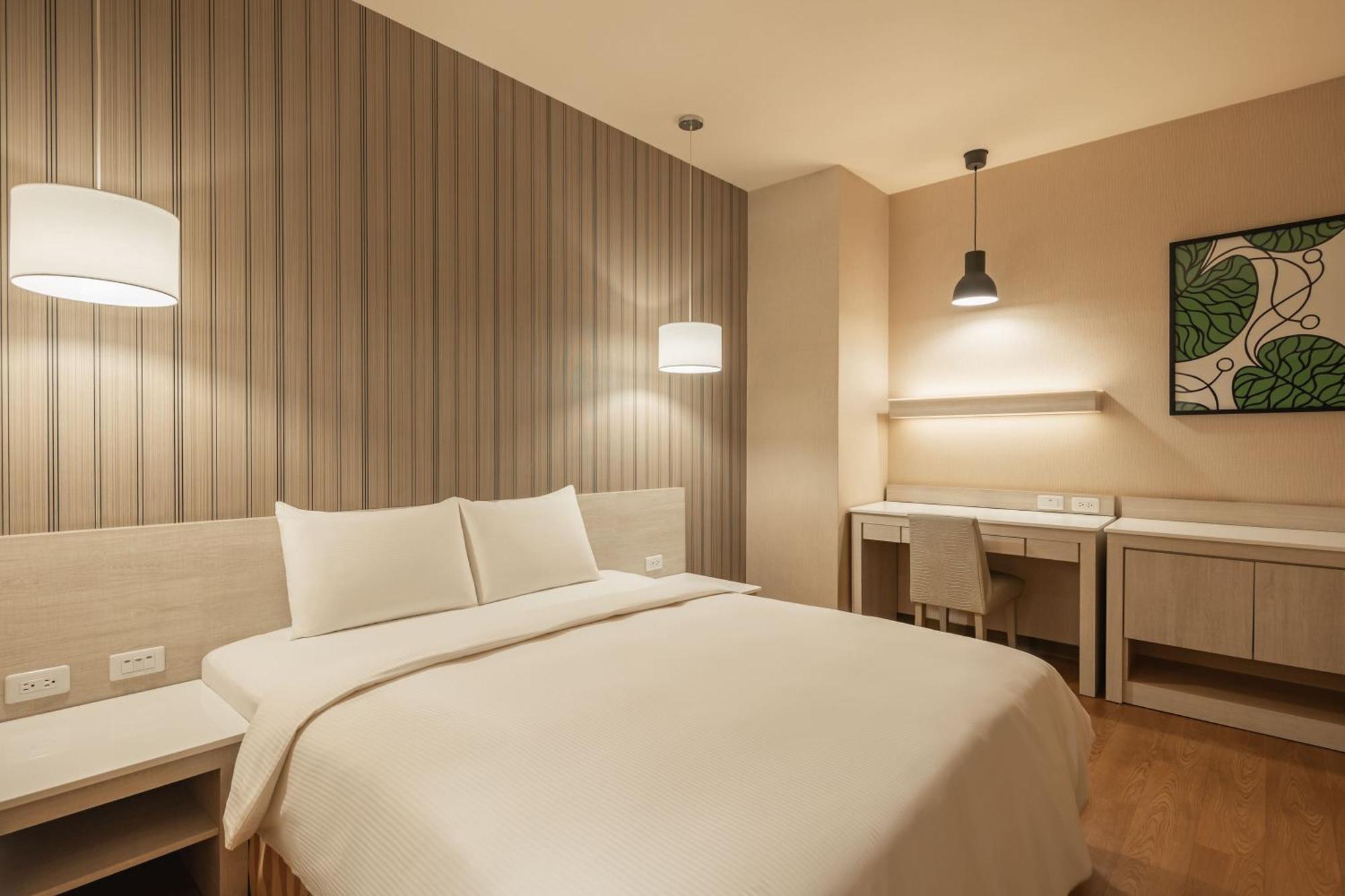 Kindness Hotel-Jue Ming Kaohsiung Kamer foto
