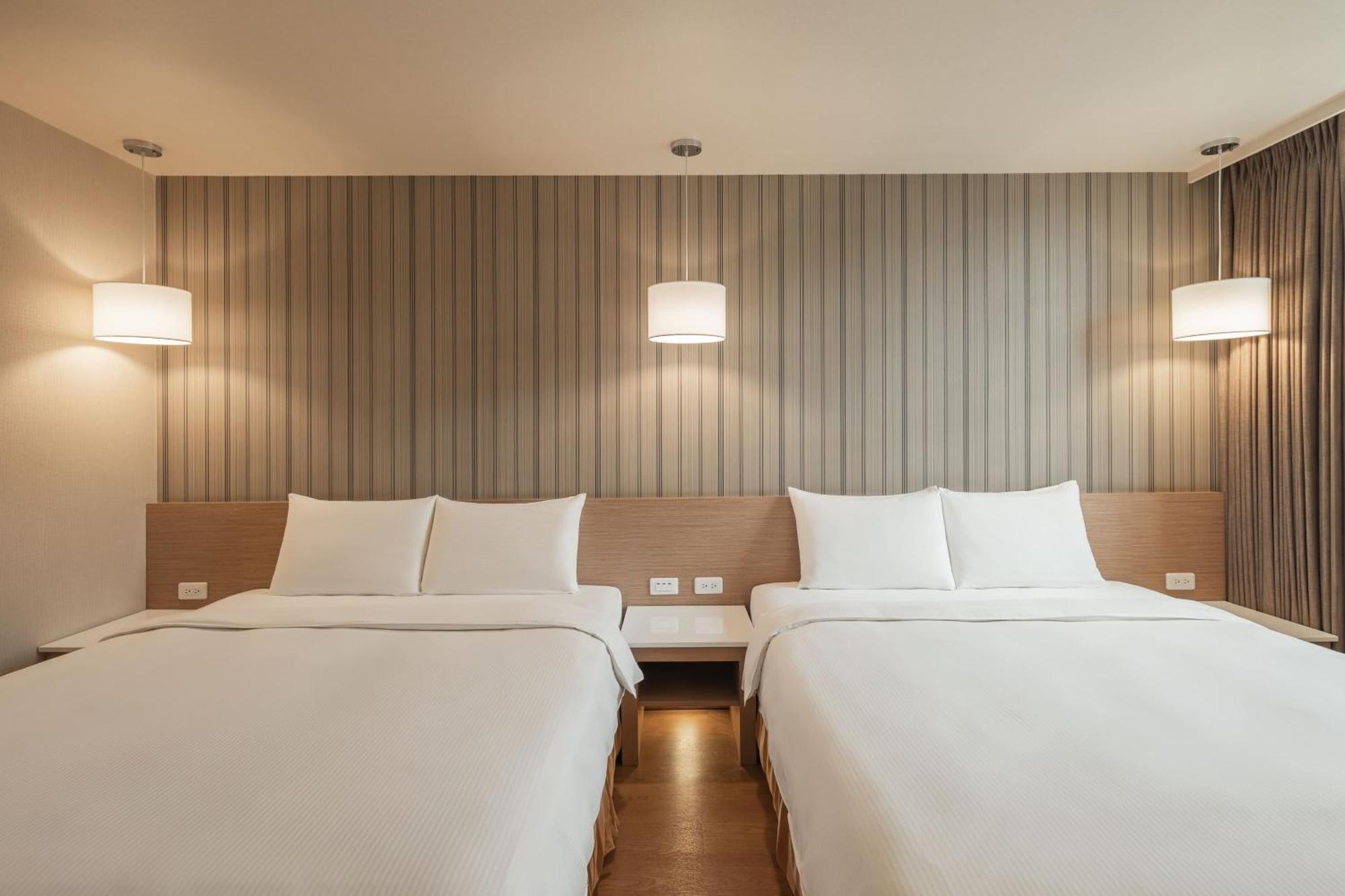 Kindness Hotel-Jue Ming Kaohsiung Kamer foto