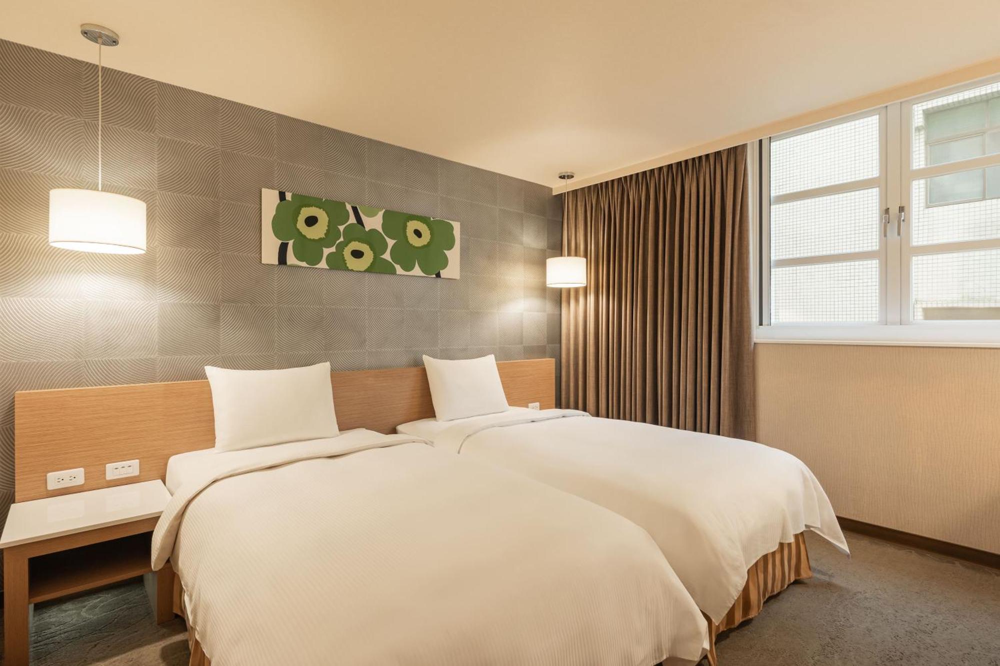Kindness Hotel-Jue Ming Kaohsiung Kamer foto
