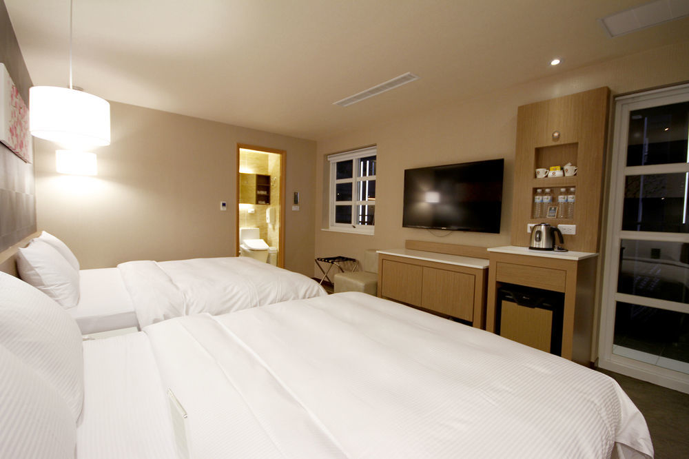 Kindness Hotel-Jue Ming Kaohsiung Buitenkant foto