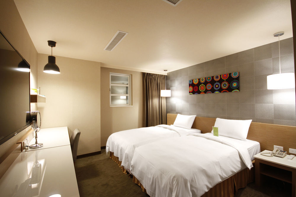 Kindness Hotel-Jue Ming Kaohsiung Buitenkant foto